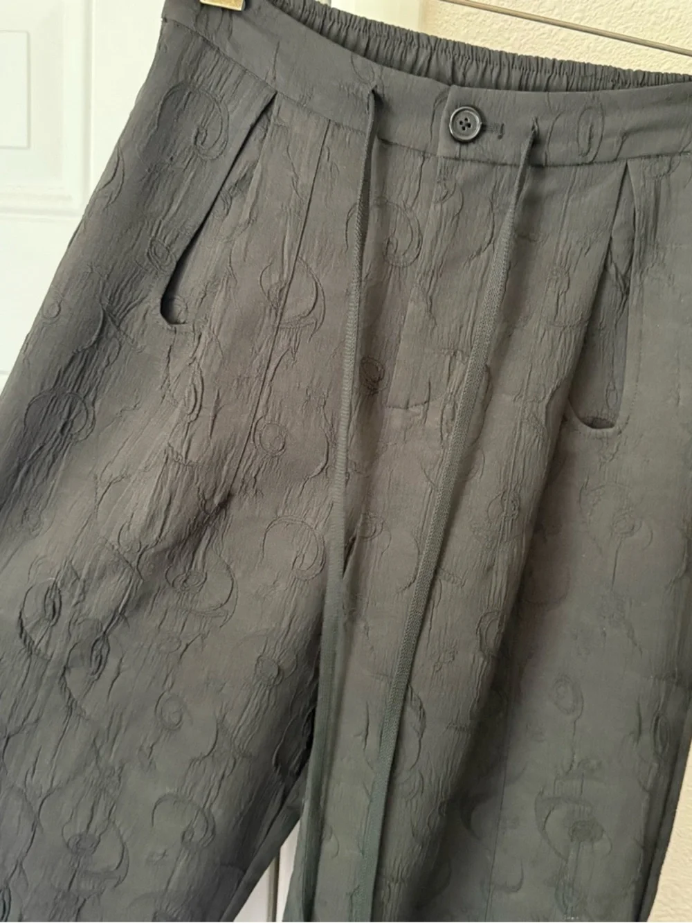 HARRISON‎ WONG black drawstring elastic pull on tapered cropped wide leg pants